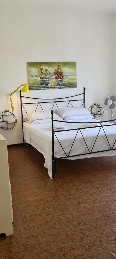 Apartment Appartamento Per Le Vacanze Vicino Al Mare, In Zona Centrale! Viareggio