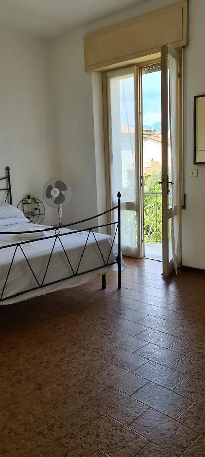 Appartamento Per Le Vacanze Vicino Al Mare, In Zona Centrale! Viareggio Apartment
