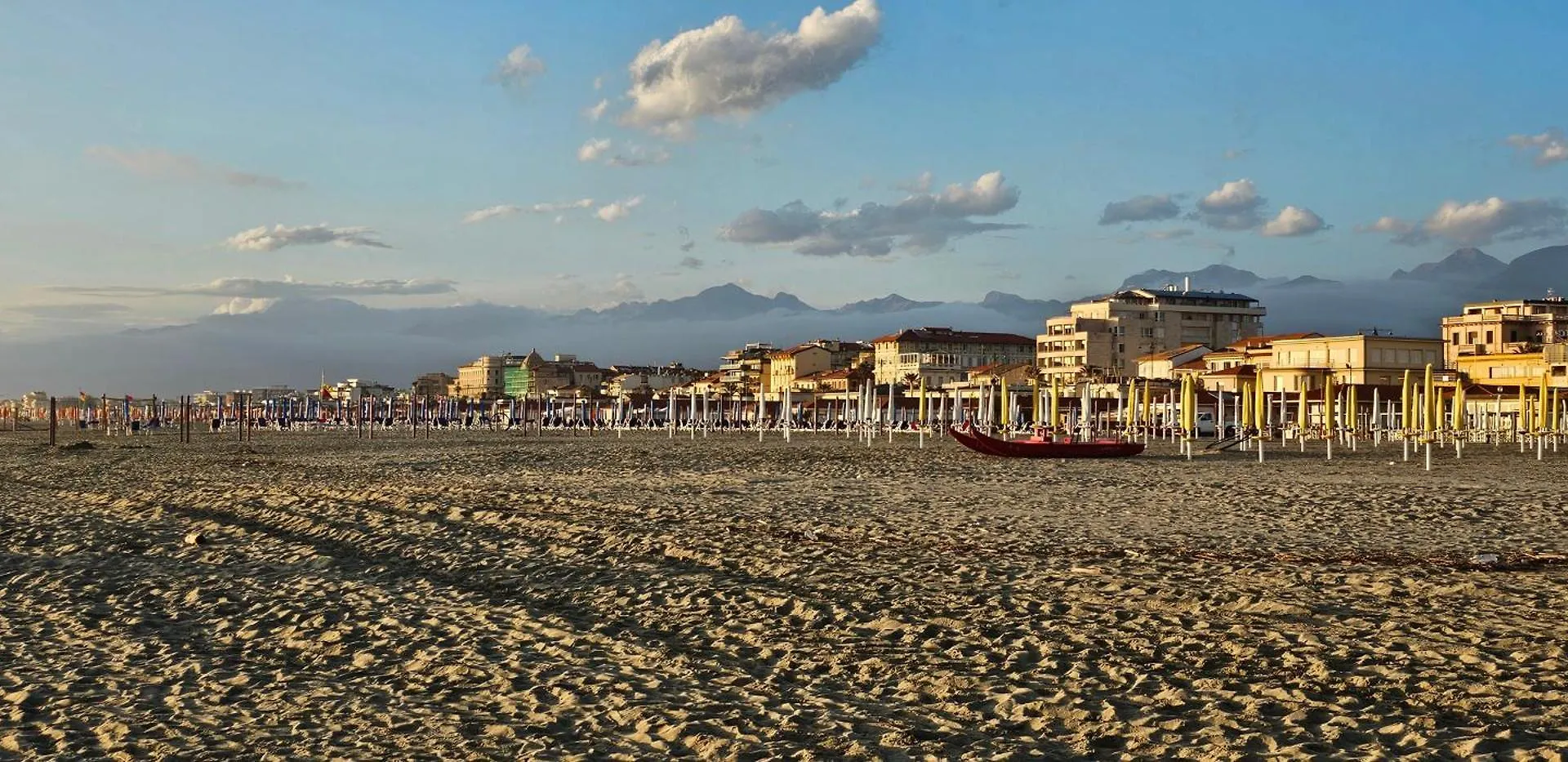 Appartamento Per Le Vacanze Vicino Al Mare, In Zona Centrale! Viareggio